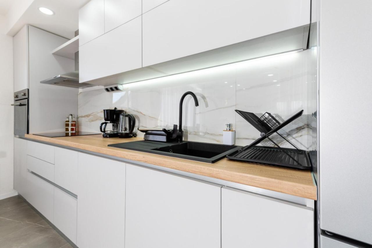 Apartment Vuletin Kaštela Exteriör bild